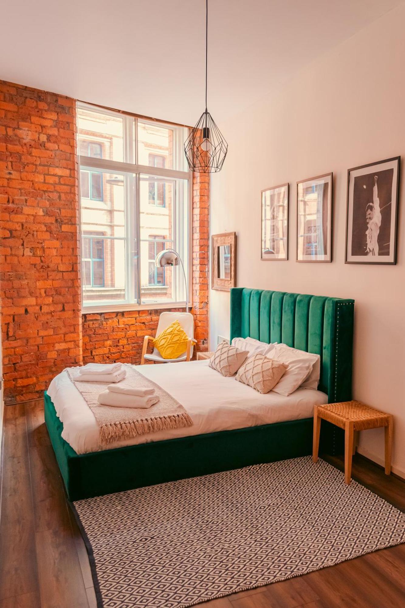 Chic Georgian Flat In Central Манчестър Екстериор снимка