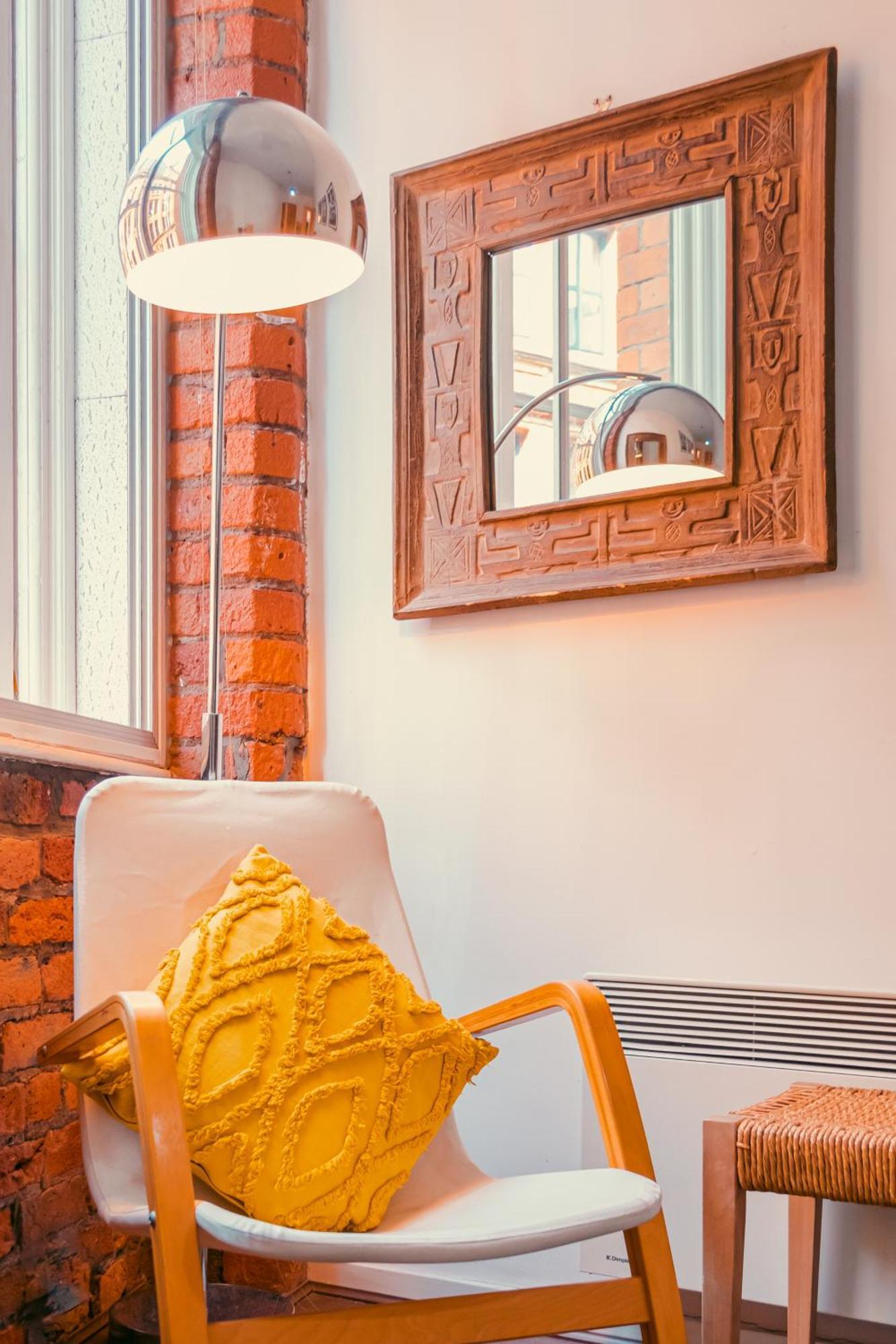 Chic Georgian Flat In Central Манчестър Екстериор снимка